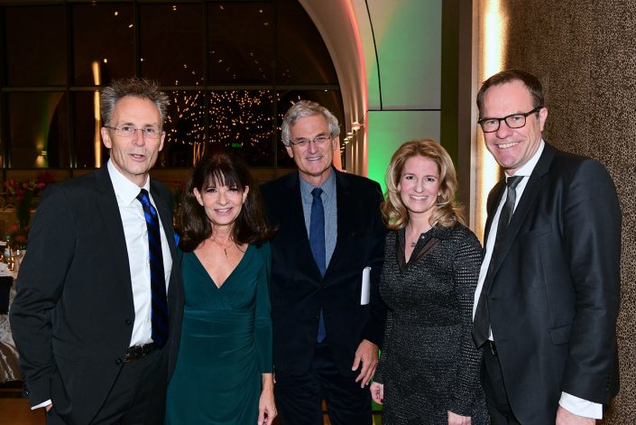 Nicola Grünewald mit Dr. Peter Frey