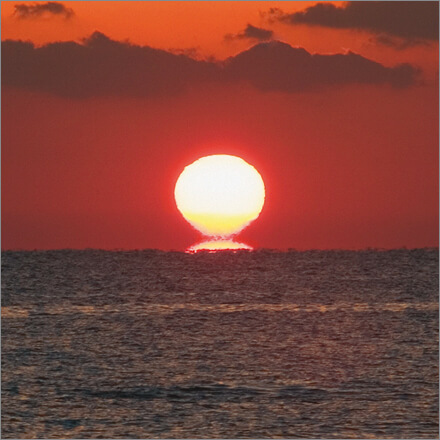 Sonnenaufgang am Horizont